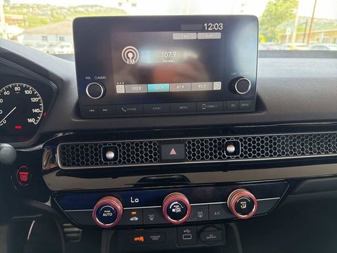 Used 2022 Honda Civic Sport image 16