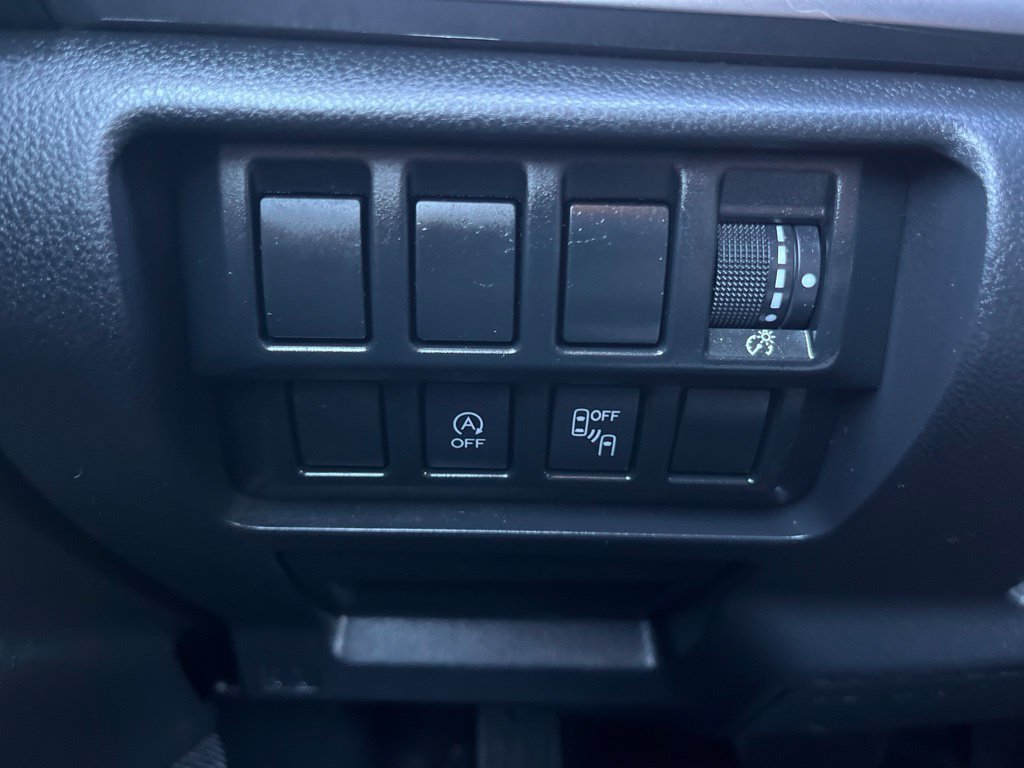 Used 2020 Subaru Forester Premium AWD/4WD image 26