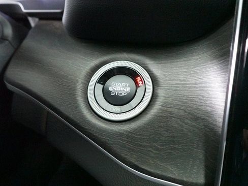 New 2025 Jeep Grand Cherokee L Limited w/ Luxury Tech Group II image 22