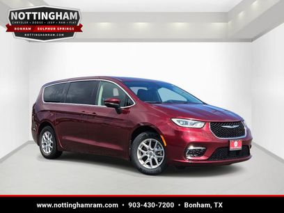 Used 2023 Chrysler Pacifica Touring-L