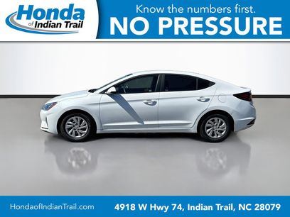 Used 2020 Hyundai Elantra SE w/ Cargo Package (C1)