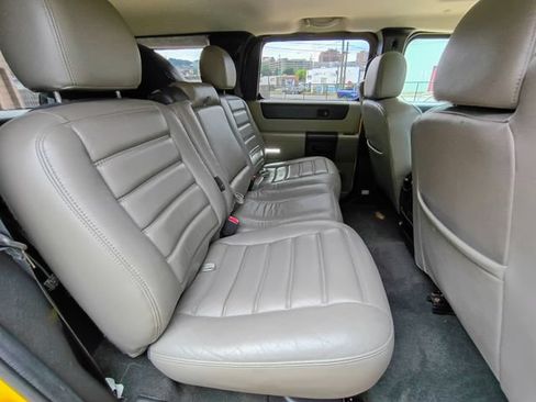 Used 2005 HUMMER H2 w/ Preferred Equipment Group AWD/4WD image 56