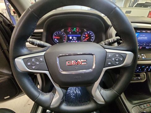 Certified 2023 GMC Acadia SLT AWD/4WD image 16