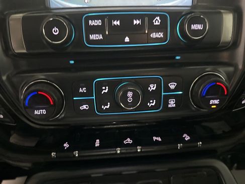 Used 2018 Chevrolet Silverado 1500 LTZ Z71 w/ LTZ Plus Package AWD/4WD image 24