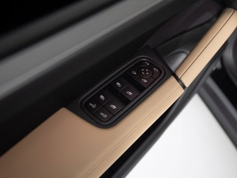 New 2026 Porsche Cayenne image 20