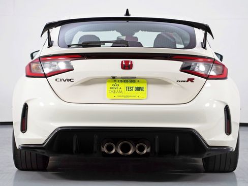 Used 2024 Honda Civic Type R image 11
