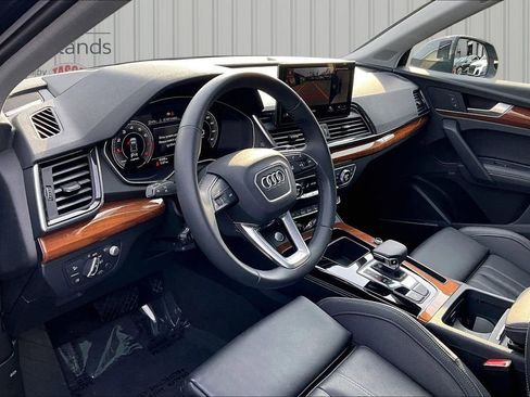 Used 2023 Audi Q5 2.0T Prestige w/ Prestige Package image 17