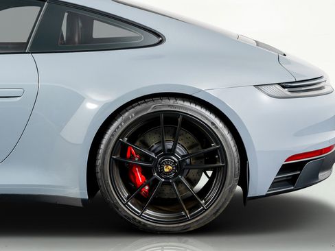 Used 2024 Porsche 911 Carrera 4 GTS image 17