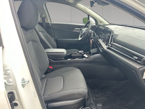 Used 2023 Kia Sportage LX AWD/4WD image 17