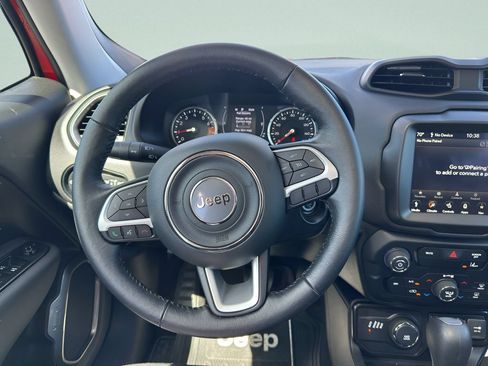 Used 2023 Jeep Renegade Latitude w/ Sun/Sound Group AWD/4WD image 16
