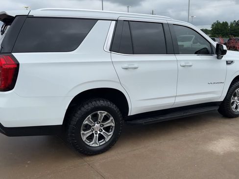Used 2021 GMC Yukon SLE AWD/4WD image 7