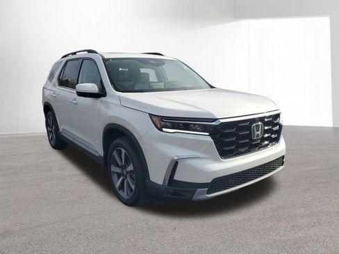 New 2025 Honda Pilot Elite image 12