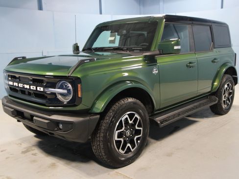 New 2025 Ford Bronco Outer Banks AWD/4WD image 21