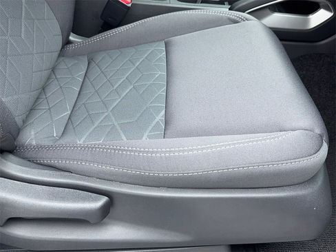 Used 2025 Nissan Frontier SV image 45