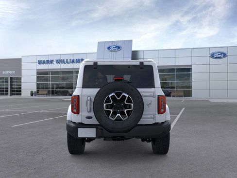 New 2025 Ford Bronco Outer Banks image 5