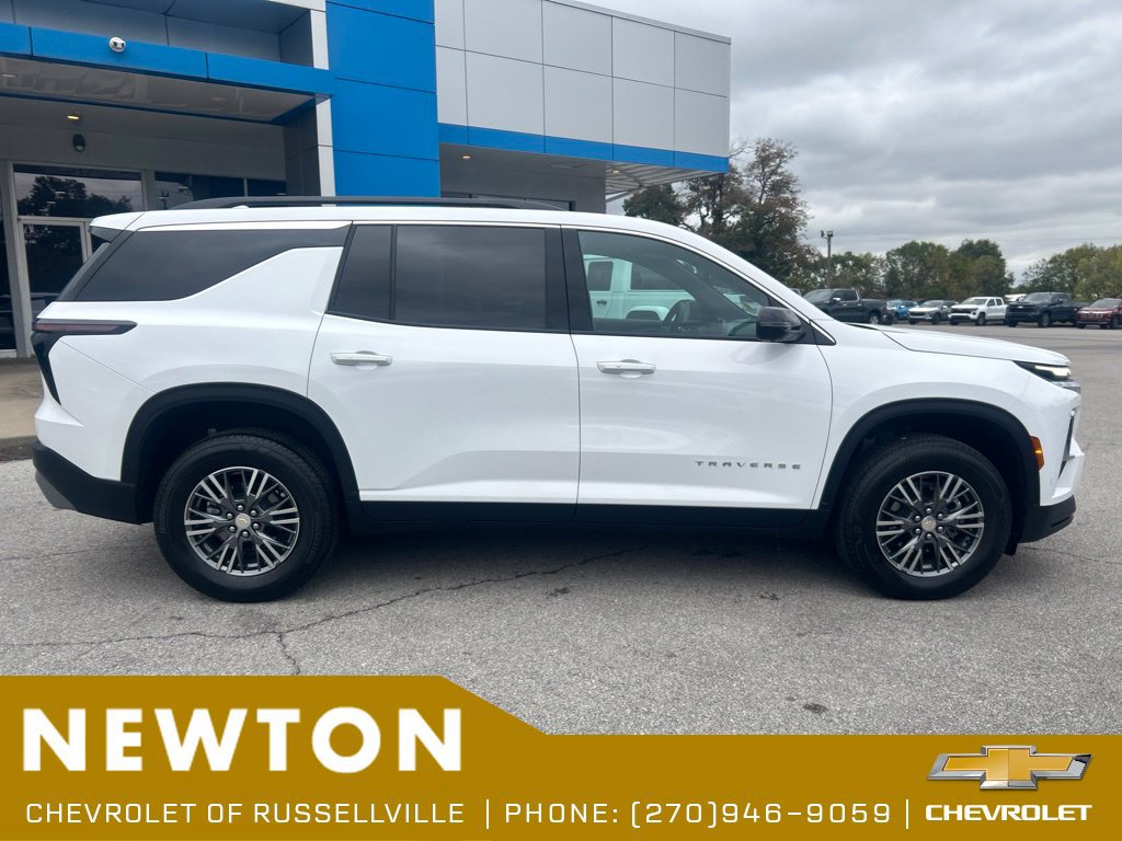 Used 2026 Chevrolet Traverse LT w/ Driver Confidence Package FWD image 41
