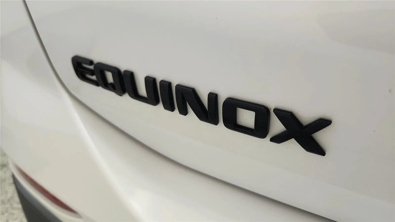 Used 2022 Chevrolet Equinox RS FWD image 34