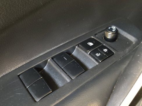 Used 2021 Toyota Corolla SE FWD image 27