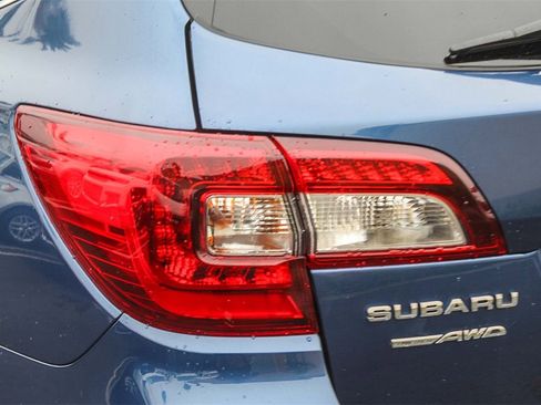 Used 2019 Subaru Outback 2.5i Limited image 7