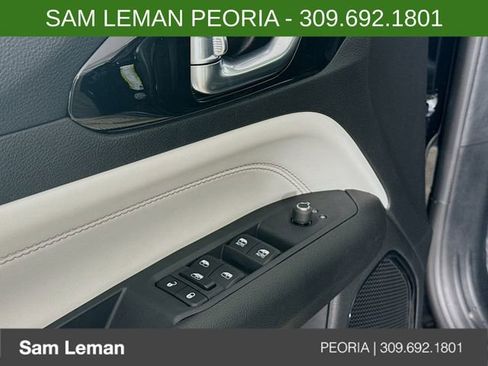 New 2026 Jeep Compass Limited image 17