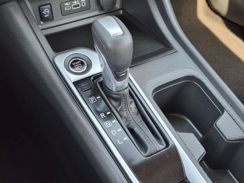 Used 2025 Nissan Sentra SV FWD image 19