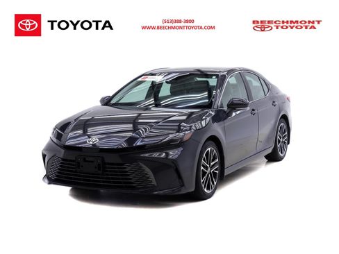 Certified 2025 Toyota Camry XLE FWD image 1