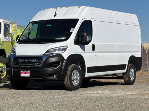 New 2026 RAM ProMaster 2500 w/ Quick Order Package 22G SLT image 7
