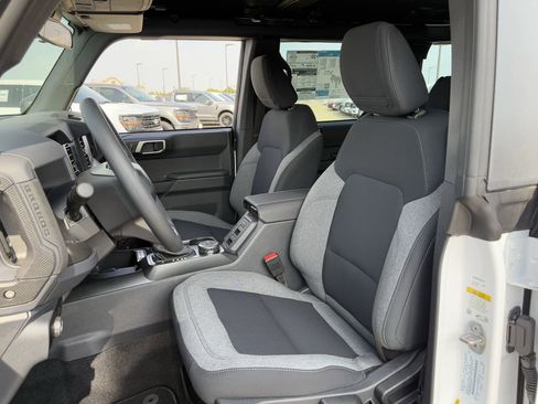 New 2025 Ford Bronco Base image 52