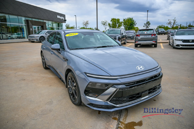 Used 2025 Hyundai Sonata SEL FWD image 7