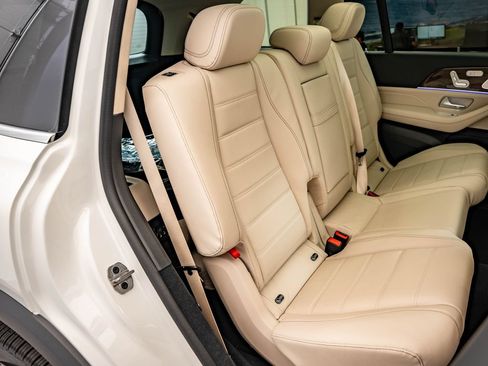 New 2026 Mercedes-Benz GLS 450 4MATIC image 51