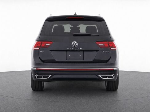 Certified 2023 Volkswagen Tiguan SEL R-Line AWD/4WD image 8
