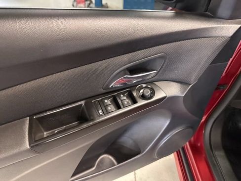 Used 2014 Chevrolet Cruze LT w/ RS Package FWD image 30