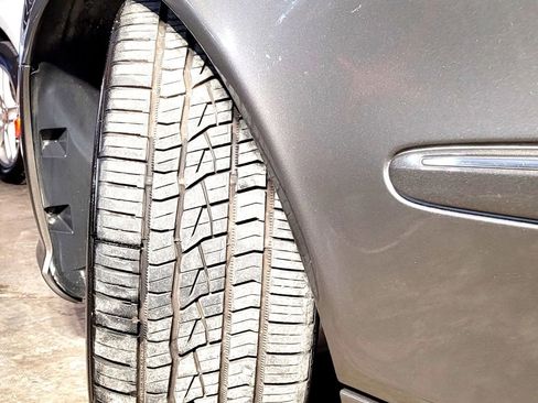 Used 2009 Mercedes-Benz E 350 E 350 Sedan 4D image 45