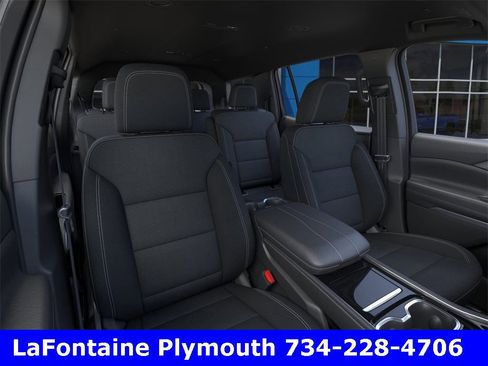 New 2025 Chevrolet Traverse LT w/ LPO, Floor Liner Package image 16