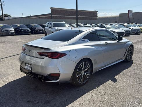 Used 2018 INFINITI Q60 3.0t Luxe w/ Sensory Package 3.0T Luxe RWD image 6