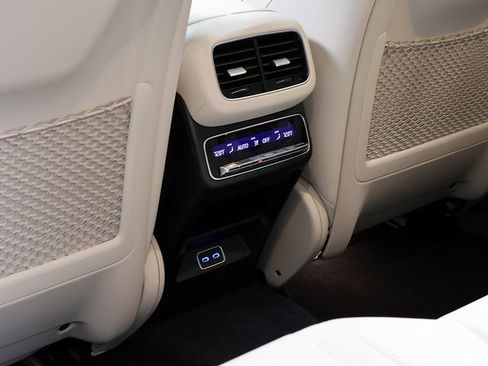 Certified 2026 Mercedes-Benz GLE 450 4MATIC image 14