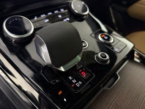 Certified 2023 Land Rover Range Rover Sport SE AWD/4WD image 16