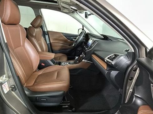Used 2019 Subaru Forester Touring AWD/4WD image 31
