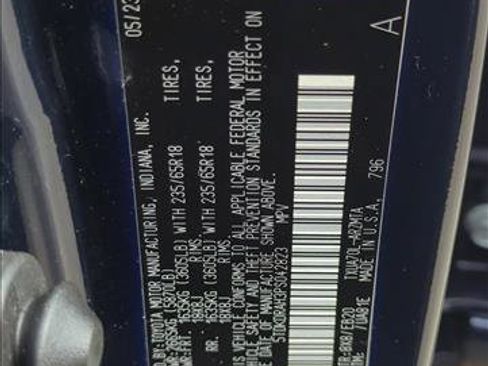 Used 2023 Toyota Highlander XLE FWD image 29