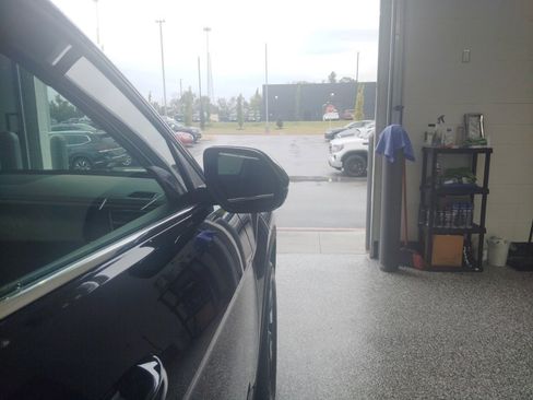 New 2026 Volkswagen Atlas SE image 10