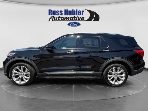 Used 2022 Ford Explorer Platinum w/ Equipment Group 601A AWD/4WD image 2