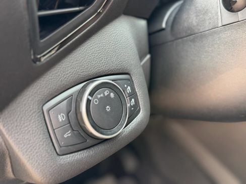 Used 2017 Ford Escape Titanium AWD/4WD image 17