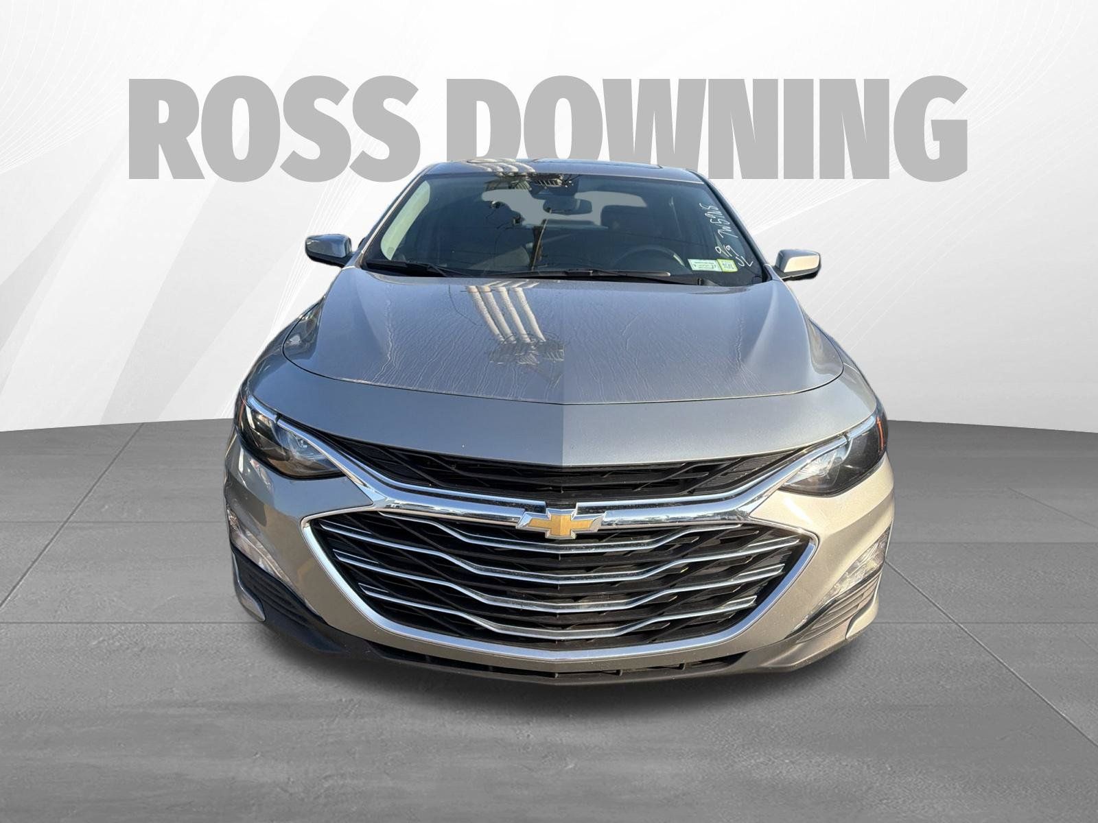 Used 2023 Chevrolet Malibu LT FWD image 2