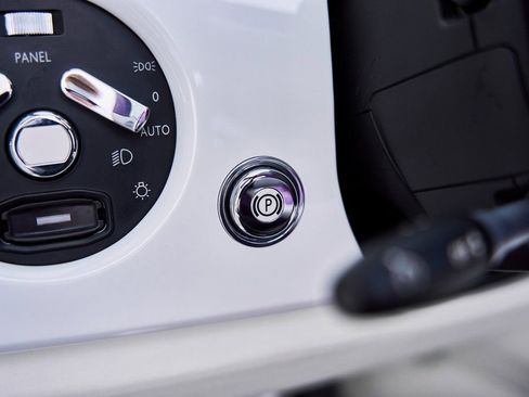 Used 2008 Rolls-Royce Phantom Drophead Coupe RWD image 62