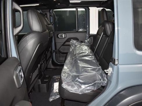 New 2026 Jeep Wrangler Unlimited Rubicon 392 image 32