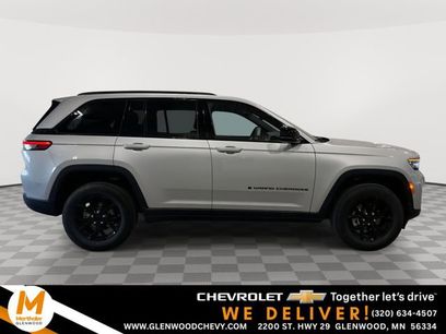Used 2025 Jeep Grand Cherokee Altitude
