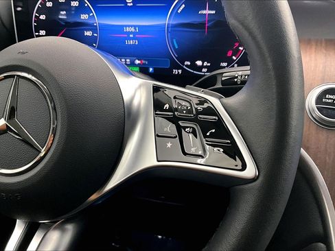 Certified 2025 Mercedes-Benz GLC 350e 4MATIC image 22