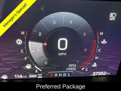 Used 2023 GMC Canyon Elevation w/ Convenience Package AWD/4WD image 4