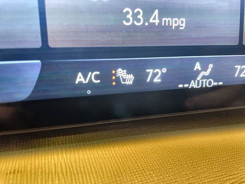 Used 2025 Buick Enclave Preferred image 34