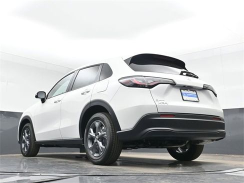 New 2026 Honda HR-V LX image 38